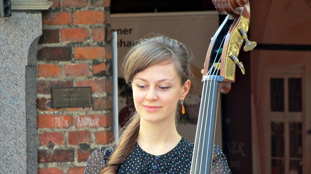 29